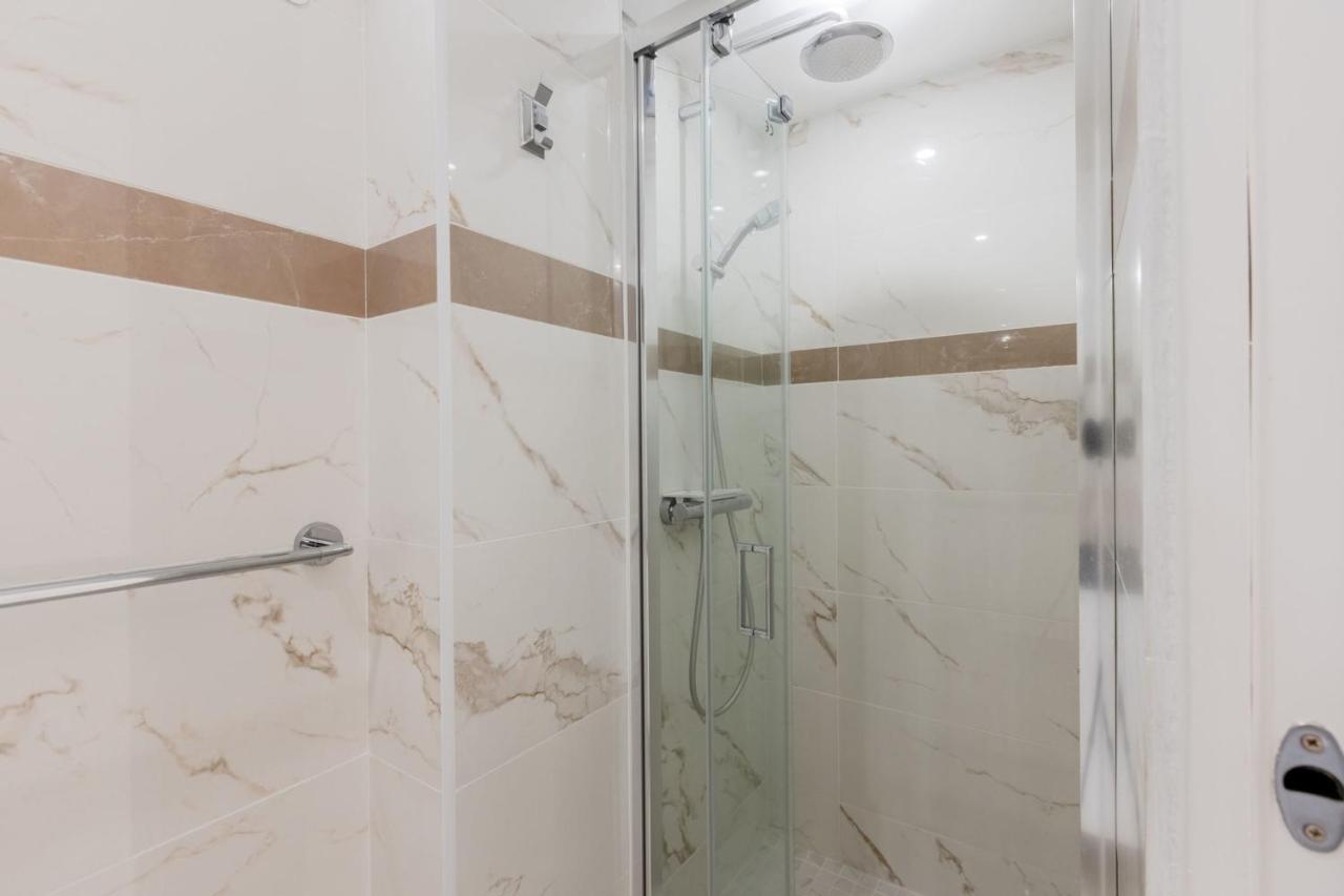 Apartment Luxurious 2-room In Palm Cannes