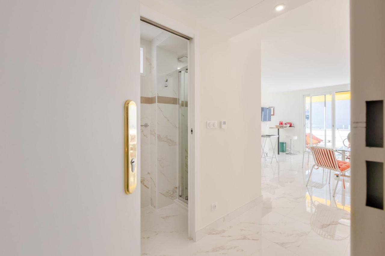 Luxurious 2-room In Palm Apartment